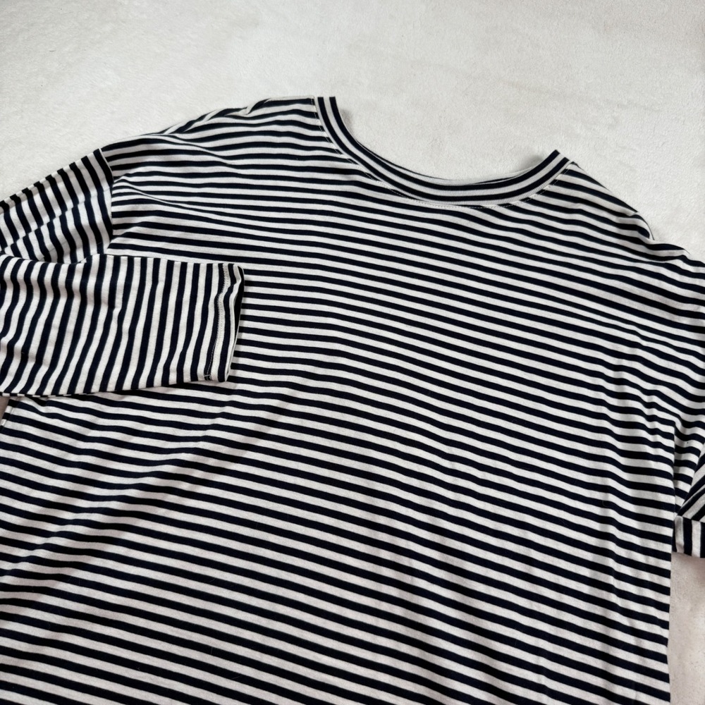A New Day Womens XL Navy Blue White Striped Long Sleeve Crew Neck T-Shirt Tee‎